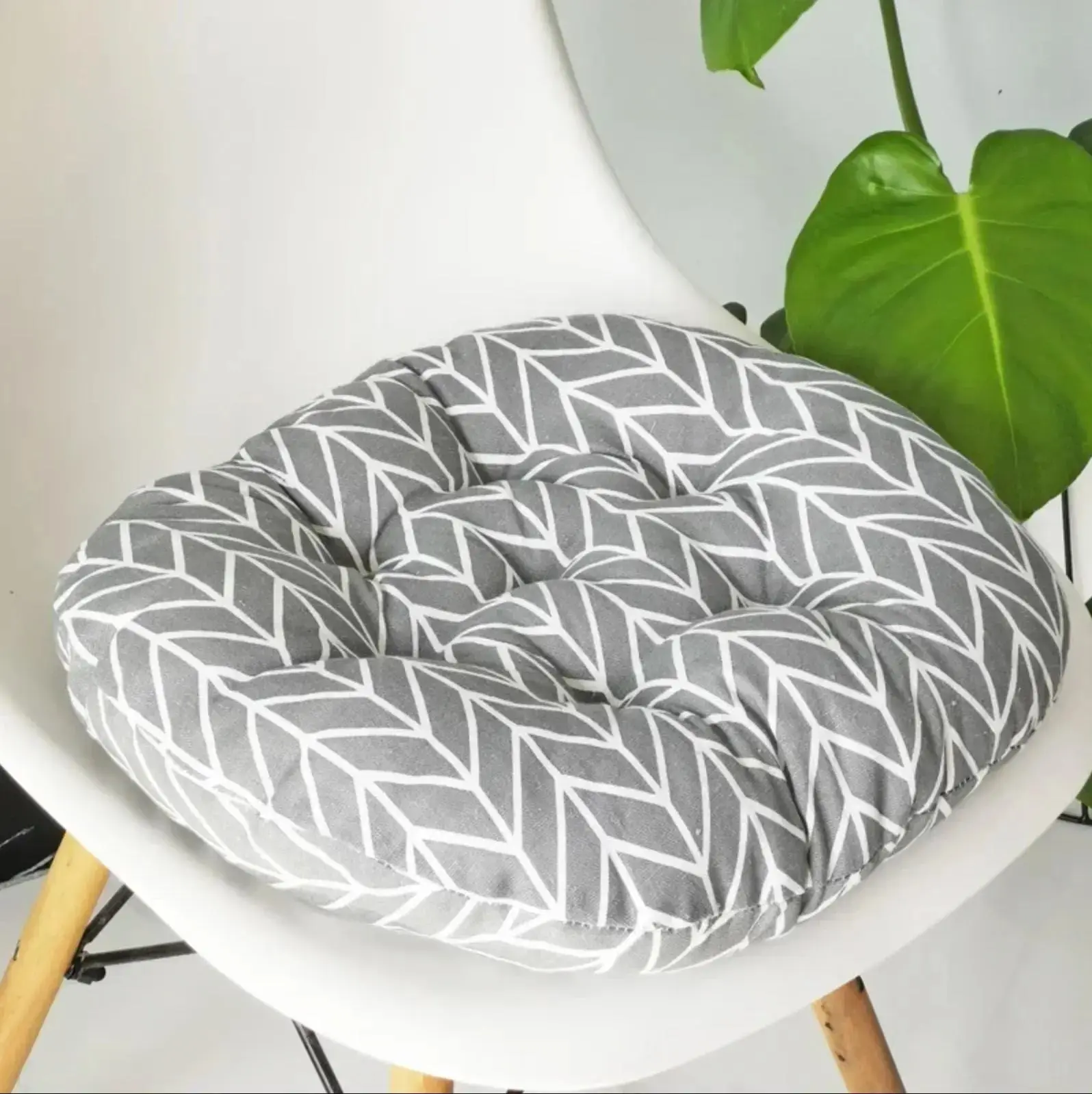 Japanese fabric cushion 'Kiruto' - Image 5