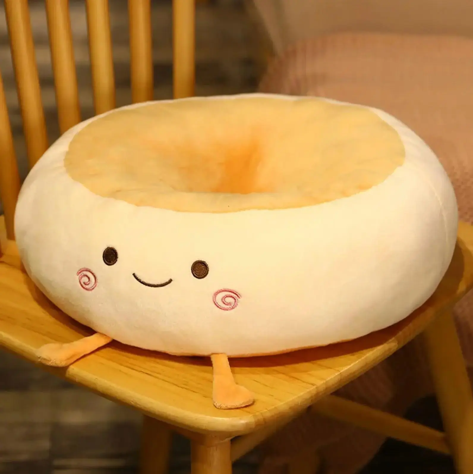 Kawaii Japanese cushion 'Itami' - Image 3