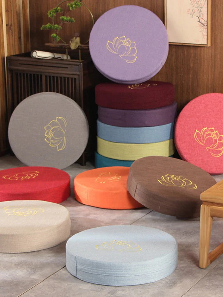 Round Japanese Cushion 'Yehuga'