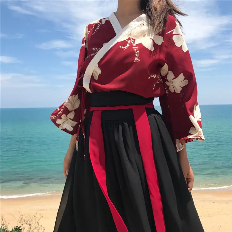 Japanese Dress Woman 'Yushoku' - Image 2
