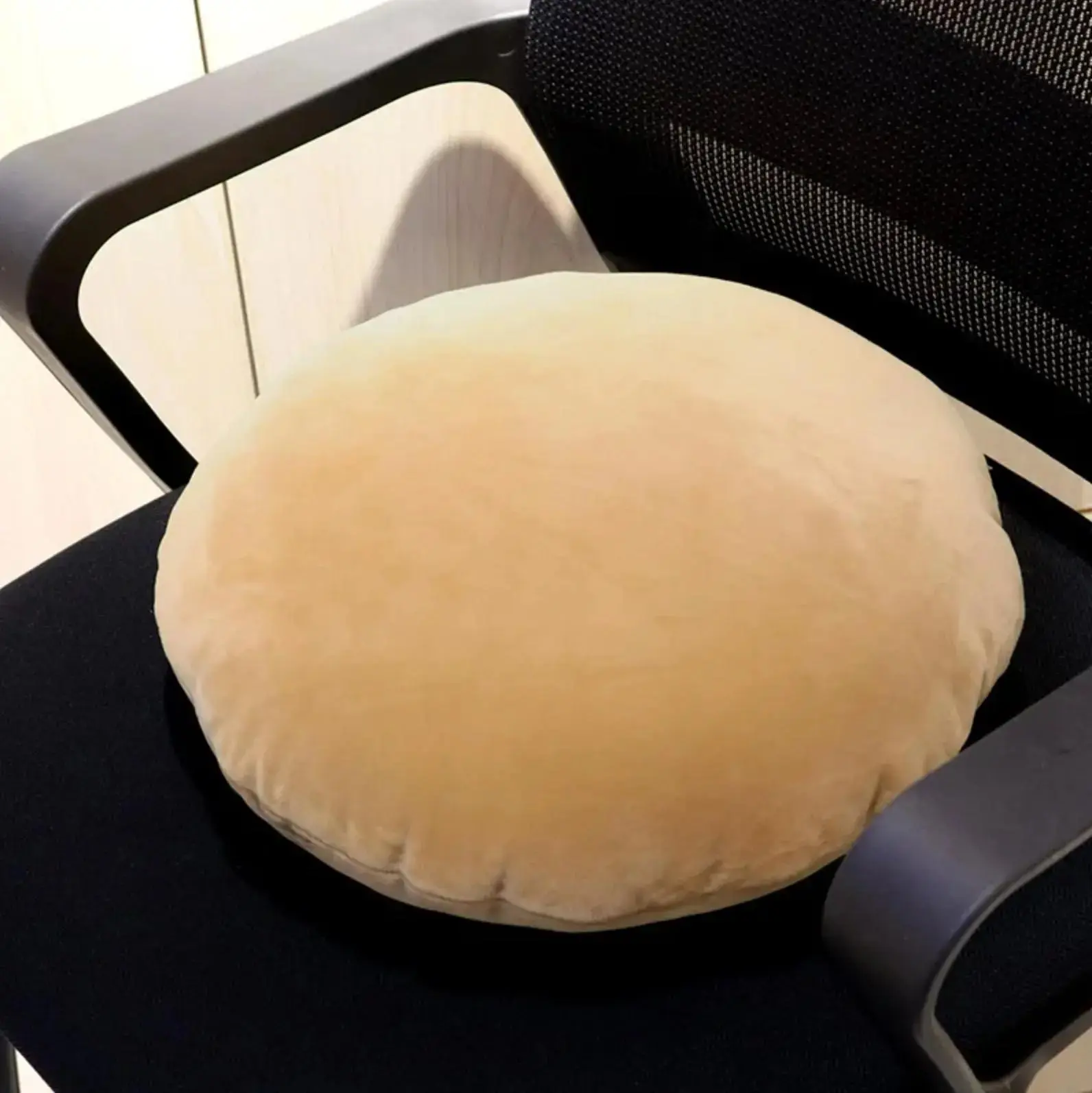 Japanese velvet cushion 'Nishio' - Image 4