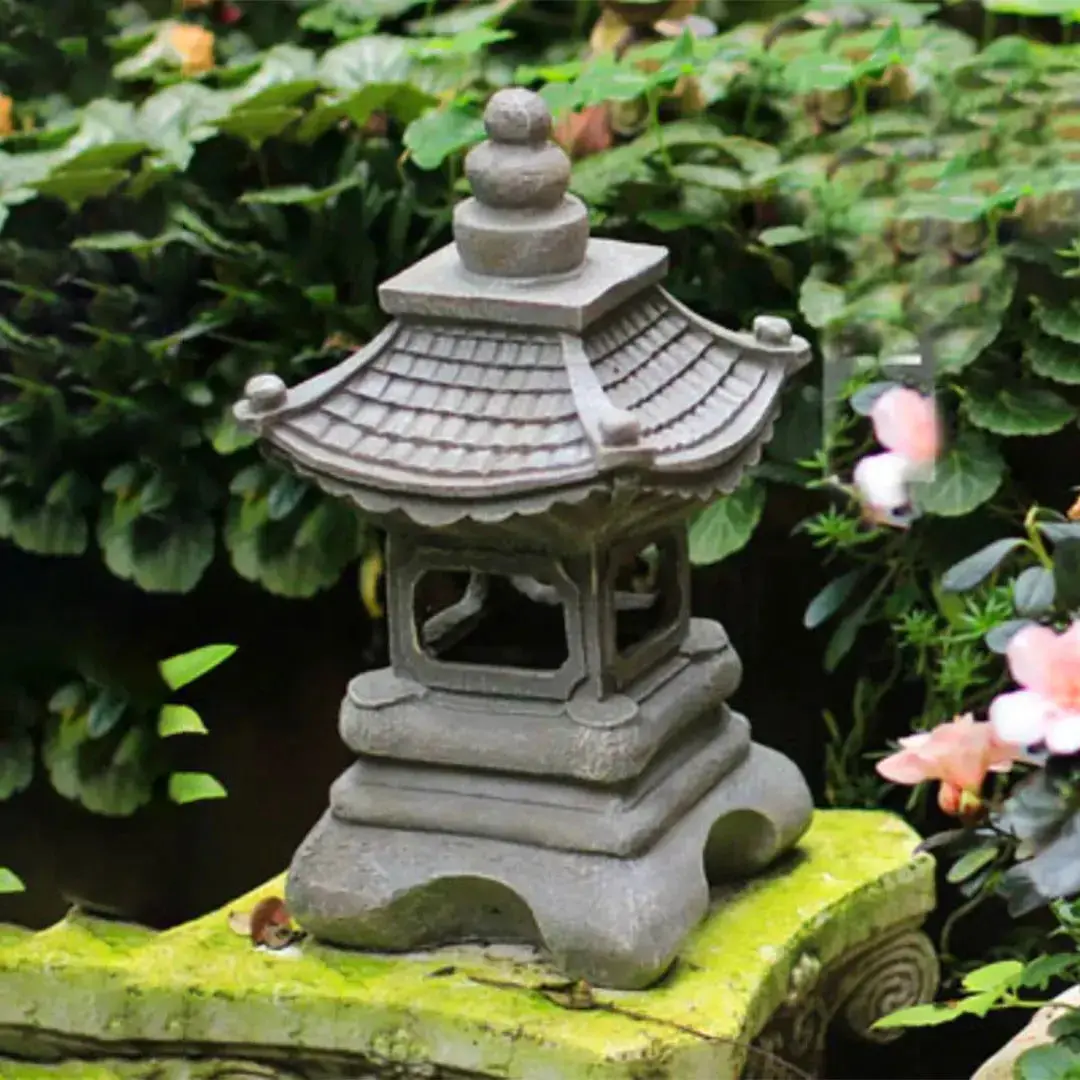 Traditional Japanese lantern - Image 4
