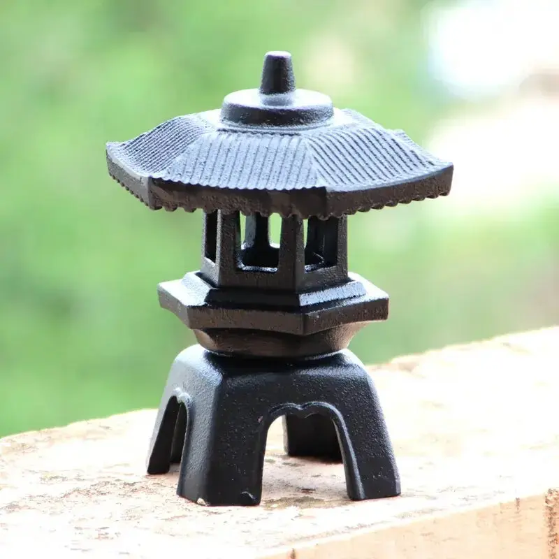 Small Japanese cast iron lantern - Image 2